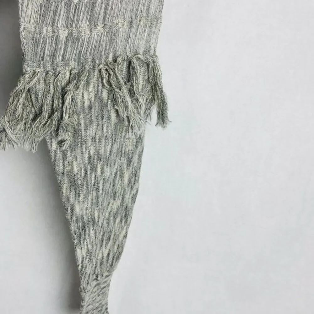 WILDFOX Sweater Sz M Gray V-neck Cropped Fringed Sleeve Knit Long Sleeve Summer